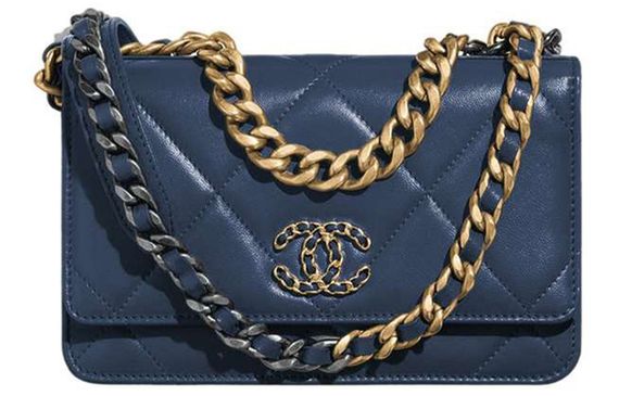 CHANEL 19Bag