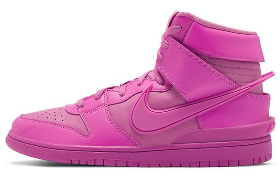 AMBUSH x Nike Dunk &quot;Cosmic Fuchsia&quot;