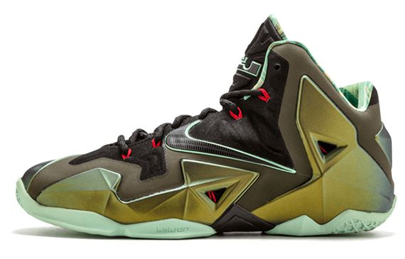 Nike Lebron 11 King&#39;s Pride