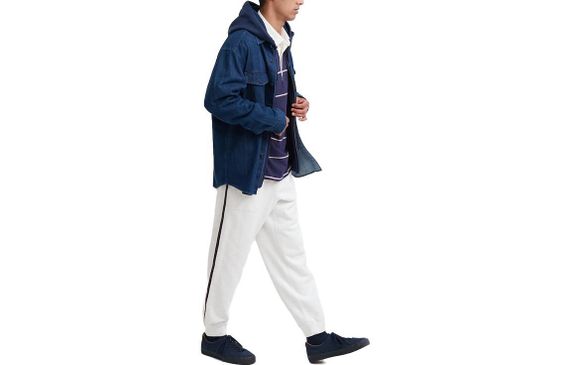 UNIQLO/