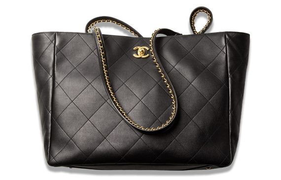 CHANEL Tote